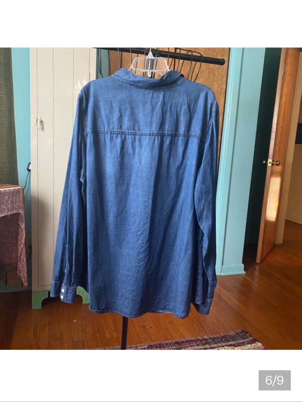 Torrid Dark Denim Button Up Taylor Shirt 1X - Picture 4 of 5